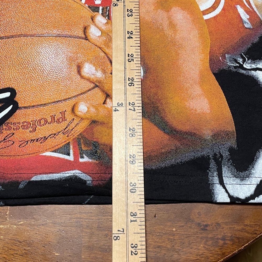 Chicago Bulls Grail Black Graphic Men's Shirt - Picture 4 of 7